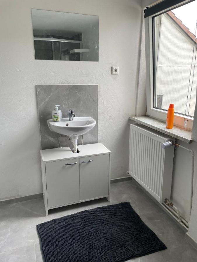 Ferienwohnung Monteurwohnungen Kassel Zentral Lll Екстериор снимка